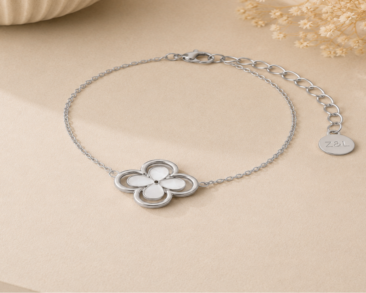 Bracelet trèfle ajouré