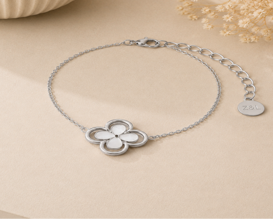 Bracelet trèfle ajouré