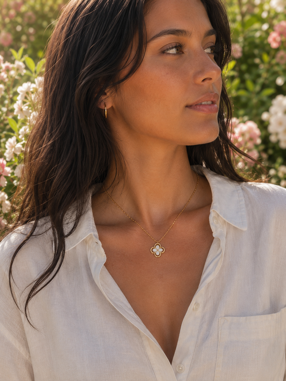 Collier trèfle ajouré